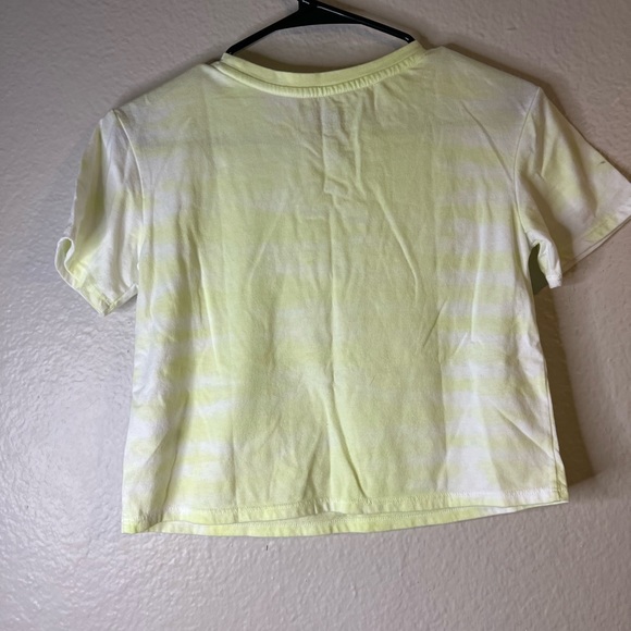 More than Magic Yellow oversized crop short sleeve NWT 7/8 - Picture 2 of 4